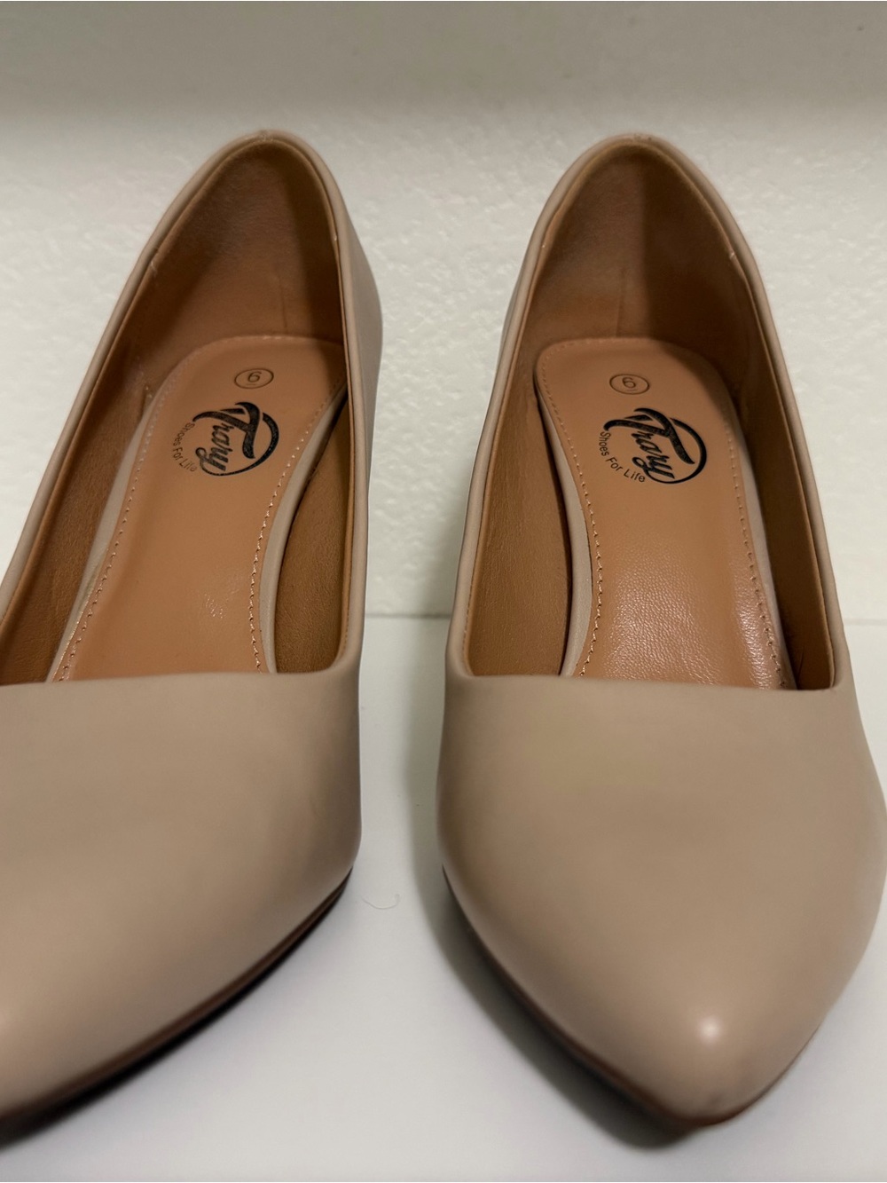 **Super Comfortable** Nude Pointed-Toe High Heel Pumps - Picture 2 of 9